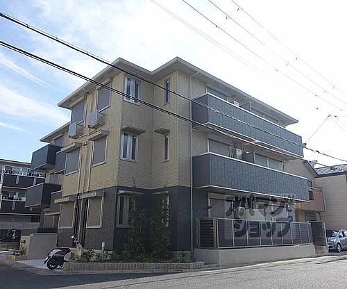 京都府京都市右京区嵯峨石ケ坪町 3階建 築5年2ヶ月
