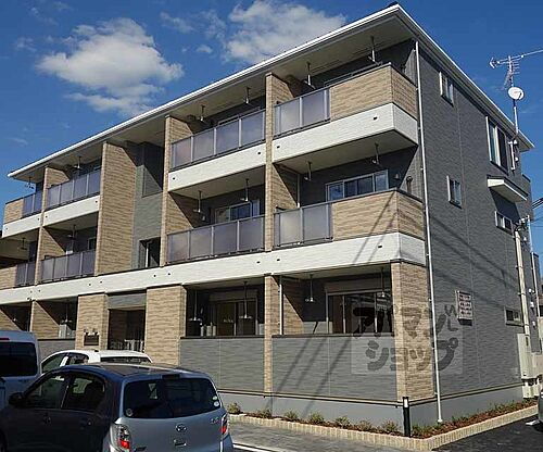 京都府京都市南区吉祥院中河原西屋敷町 築7年3ヶ月 3階建