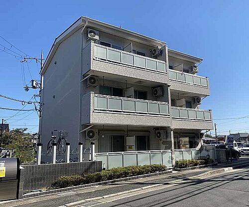 京都府京都市西京区嵐山谷ケ辻子町 3階建 築5年6ヶ月