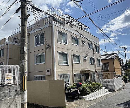 京都府京都市西京区山田北ノ町 4階建