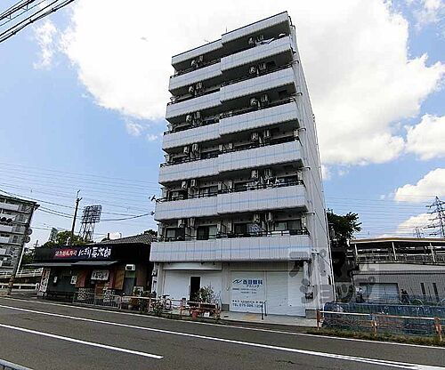 京都府京都市右京区西京極西池田町 賃貸マンション
