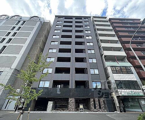 京都府京都市中京区堀川通六角下る岩上町 11階建 築3年2ヶ月