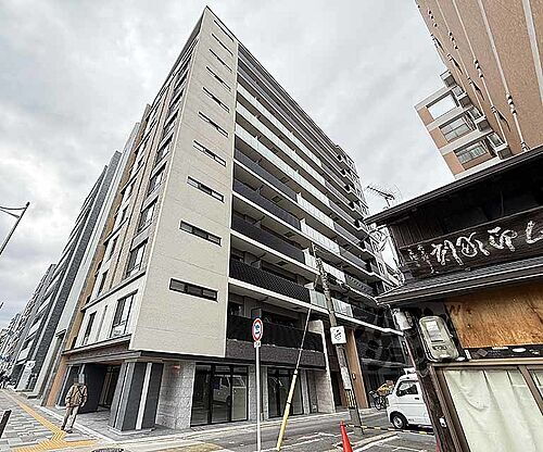 京都府京都市下京区本覚寺前町 築1年未満 11階建