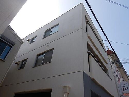 兵庫県神戸市灘区上野通４丁目 3階建 築40年6ヶ月