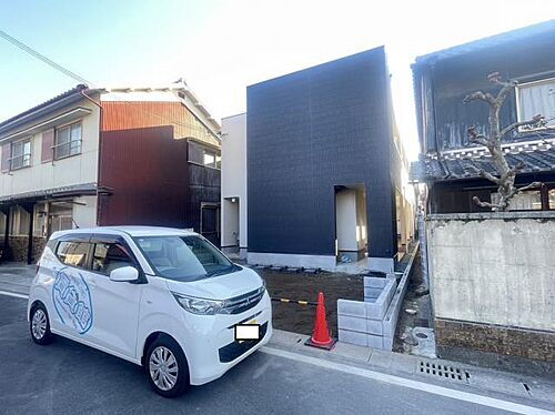 兵庫県三木市末広２丁目 2階建