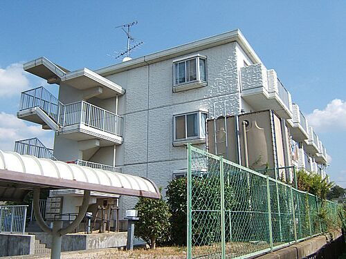 京都府宇治市伊勢田町毛語 3階建 築33年11ヶ月