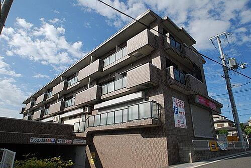 京都府八幡市男山松里 賃貸マンション