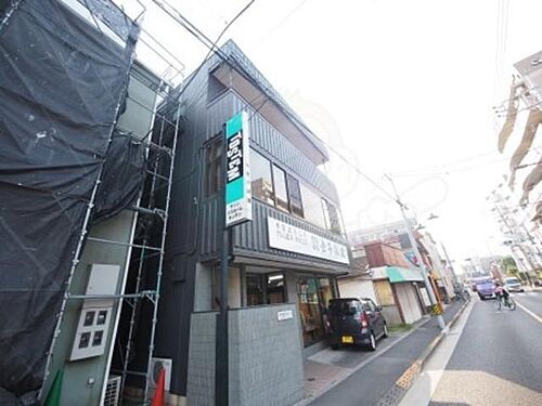 東京都三鷹市新川６丁目 賃貸マンション