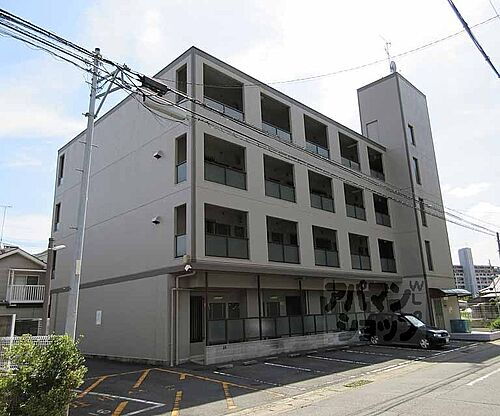 京都府京都市山科区勧修寺御所内町 4階建 築38年7ヶ月