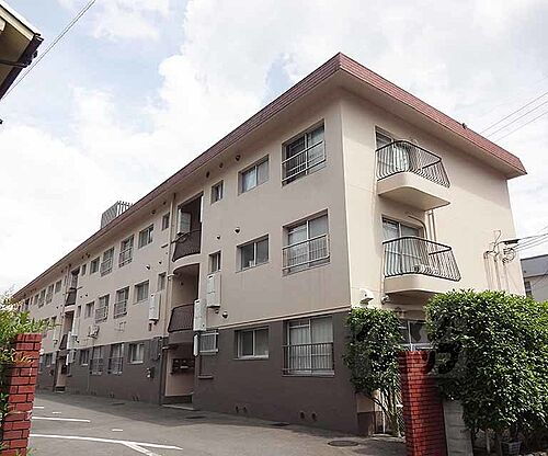 京都府京都市山科区安朱中溝町 築52年8ヶ月 3階建