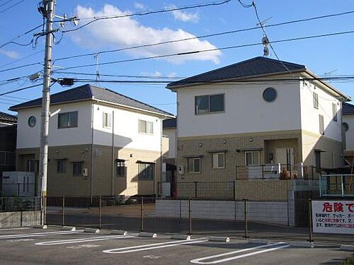 アリービオ上八ノ坪 2階建
