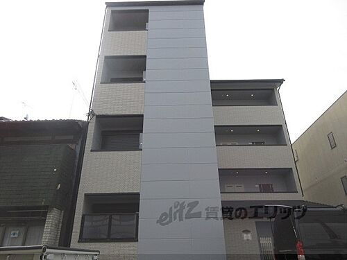京都府京都市右京区太秦組石町 築1年未満 4階建