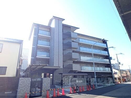京都府京都市南区唐橋平垣町 築7年11ヶ月 5階建