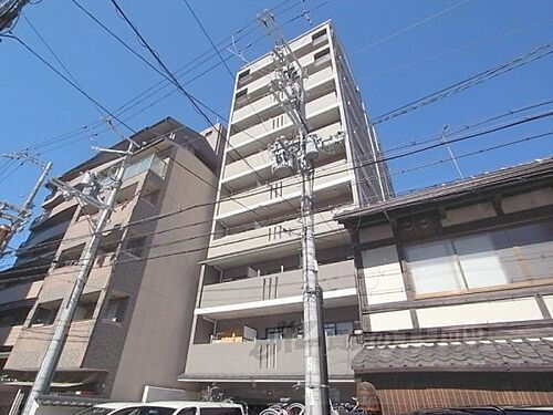 京都府京都市中京区室町通御池上る御池之町 10階建