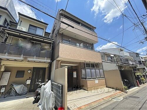 京都府京都市上京区千本通二条下る東入主税町 築35年9ヶ月 3階建