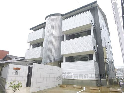 京都府京都市南区東九条南河原町 築14年11ヶ月 3階建