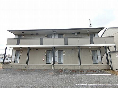 滋賀県守山市播磨田町 築27年3ヶ月 2階建