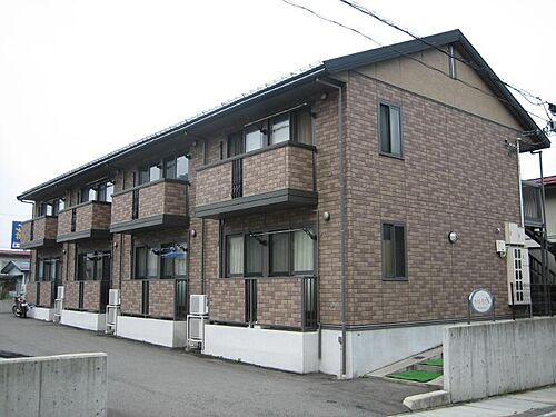 山形県山形市小白川町４丁目 2階建 築23年