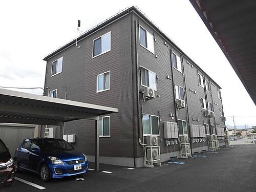 山形県山形市富の中３丁目 2階建 