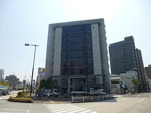 愛知県名古屋市東区泉３丁目 9階建 築9年2ヶ月