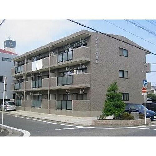 メルベーユ当知 3階建
