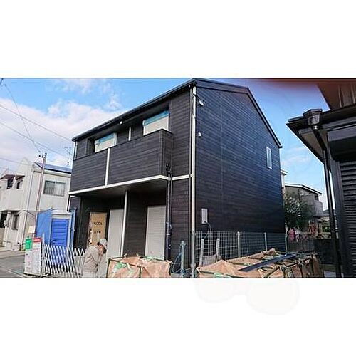 Ｇａｒａｇｅ　Ｈｏｕｓｅ　Ｓｅｖｅｎ