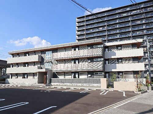 栃木県宇都宮市元今泉２丁目 3階建 築1年4ヶ月