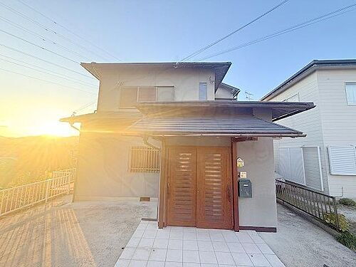 滋賀県大津市大江５丁目 2階建 築41年2ヶ月