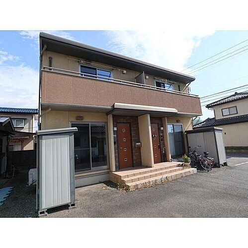 長野県千曲市大字野高場 テラスハウス