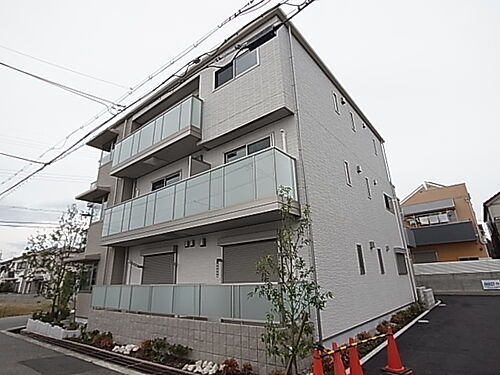 兵庫県神戸市西区王塚台３丁目 3階建 築11年8ヶ月