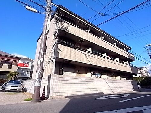 兵庫県神戸市東灘区北青木３丁目 築25年10ヶ月 3階建