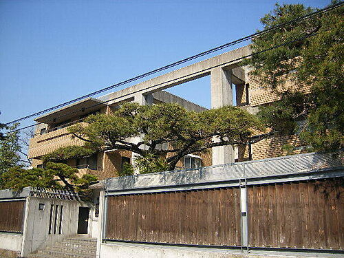 兵庫県芦屋市川西町 地上3階地下1階建 築34年11ヶ月