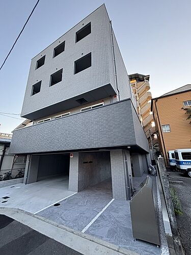 兵庫県芦屋市打出町 4階建 