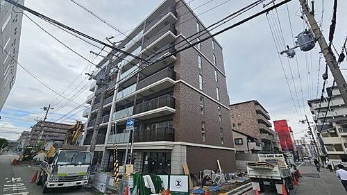 兵庫県西宮市中前田町 7階建 