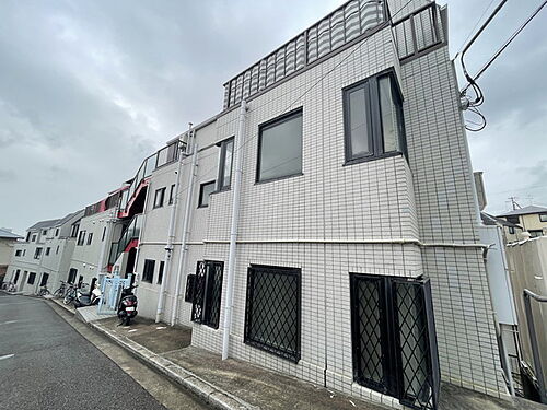 兵庫県西宮市神垣町 築31年11ヶ月 3階建