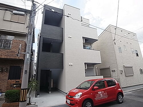 兵庫県神戸市東灘区御影本町８丁目 築8年7ヶ月 3階建