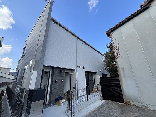 兵庫県神戸市兵庫区五宮町 2階建 築1年未満