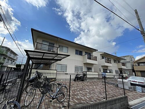 兵庫県伊丹市若菱町２丁目 築40年6ヶ月 2階建