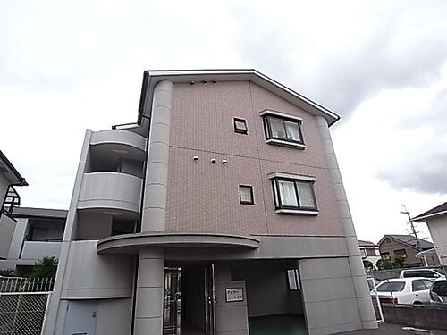 兵庫県伊丹市桜ケ丘２丁目 築23年10ヶ月 3階建