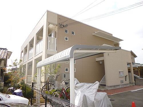 兵庫県川西市加茂２丁目 2階建 築17年2ヶ月