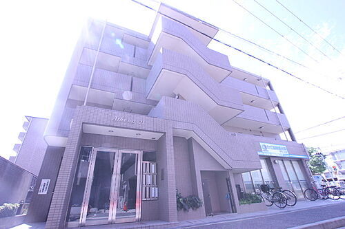 兵庫県尼崎市長洲本通１丁目 4階建