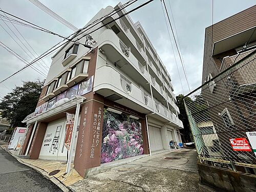 兵庫県神戸市垂水区東舞子町 7階建