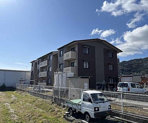 京都府亀岡市千代川町小林北ン田 賃貸マンション