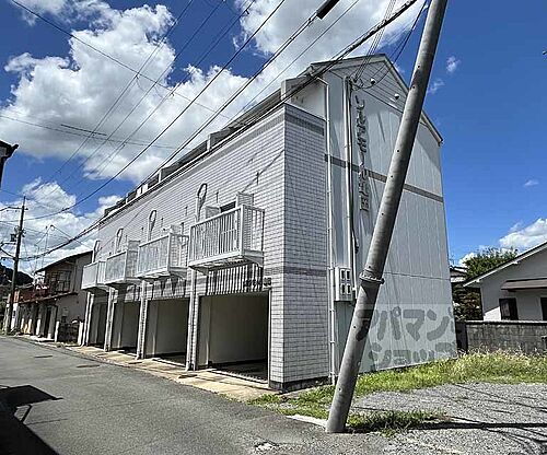 京都府亀岡市下矢田町３丁目 築33年8ヶ月 3階建