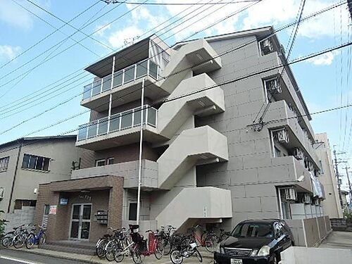 Ｃｈｅｚ　Ｎｏｕｓ吉祥院（シェーヌ）