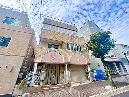 兵庫県神戸市中央区中山手通７丁目 築21年12ヶ月 3階建