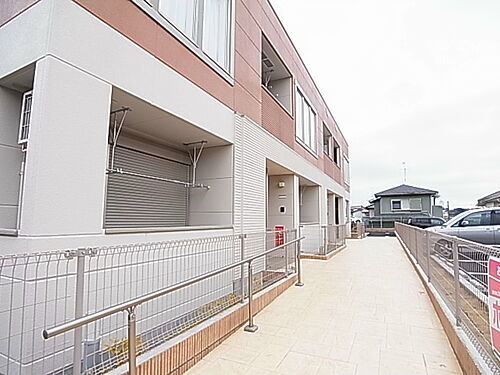 グランチェスタ千香Ａ 2階建