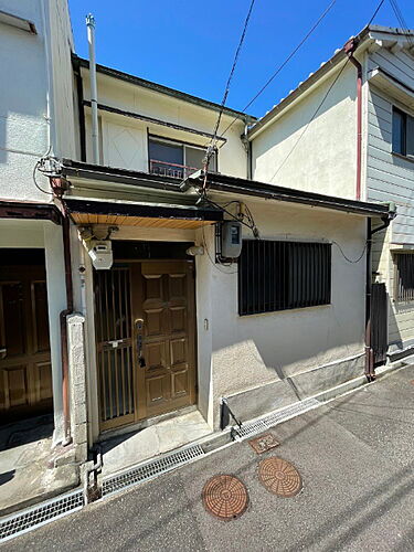 大谷町３丁目貸家 2階建