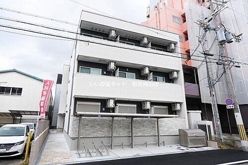 大阪府大阪市淀川区三津屋南２丁目 3階建