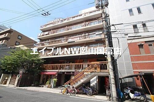 岡山県岡山市北区中山下１丁目 6階建 築49年